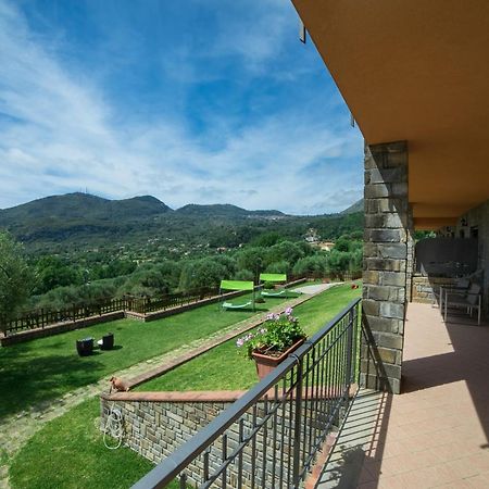 Al Boschetto Apartment สการีโอ ภายนอก รูปภาพ