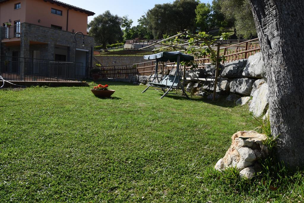 Al Boschetto Apartment สการีโอ ภายนอก รูปภาพ
