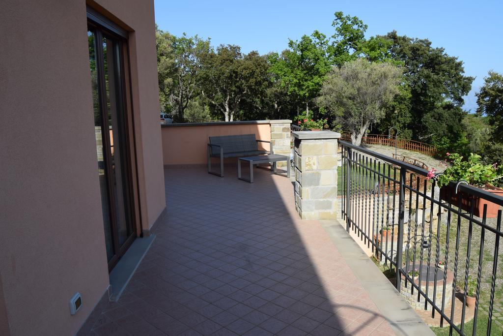 Al Boschetto Apartment สการีโอ ภายนอก รูปภาพ