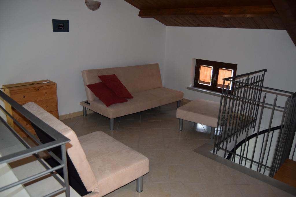 Al Boschetto Apartment สการีโอ ภายนอก รูปภาพ