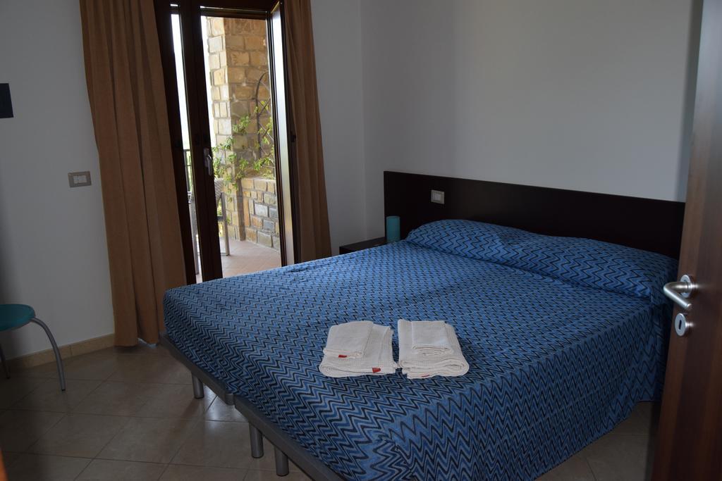 Al Boschetto Apartment สการีโอ ภายนอก รูปภาพ