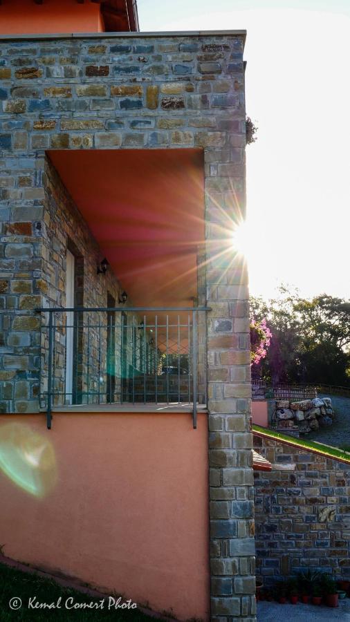 Al Boschetto Apartment สการีโอ ภายนอก รูปภาพ