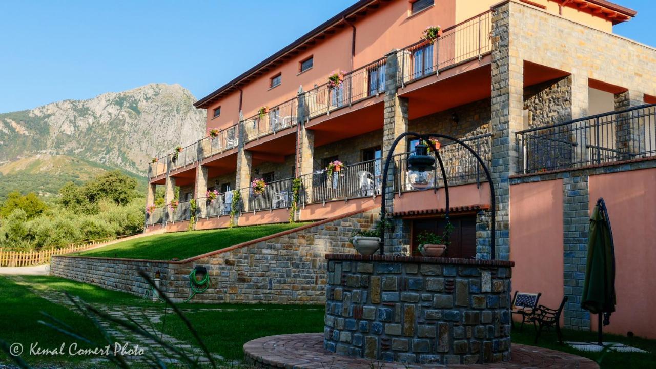 Al Boschetto Apartment สการีโอ ภายนอก รูปภาพ